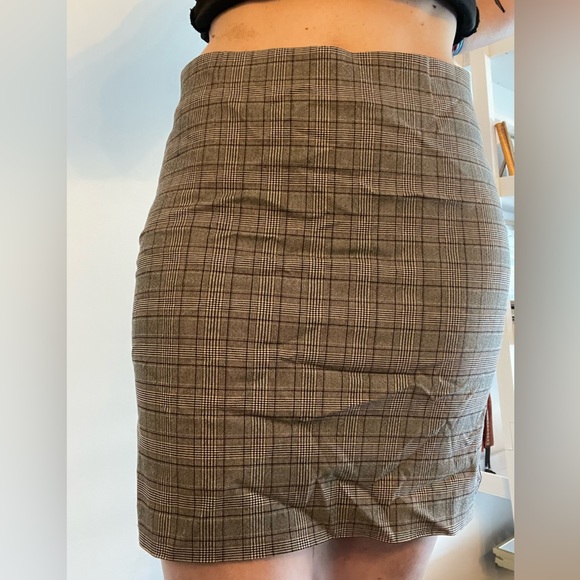 Dynamite skirt - Picture 3 of 3